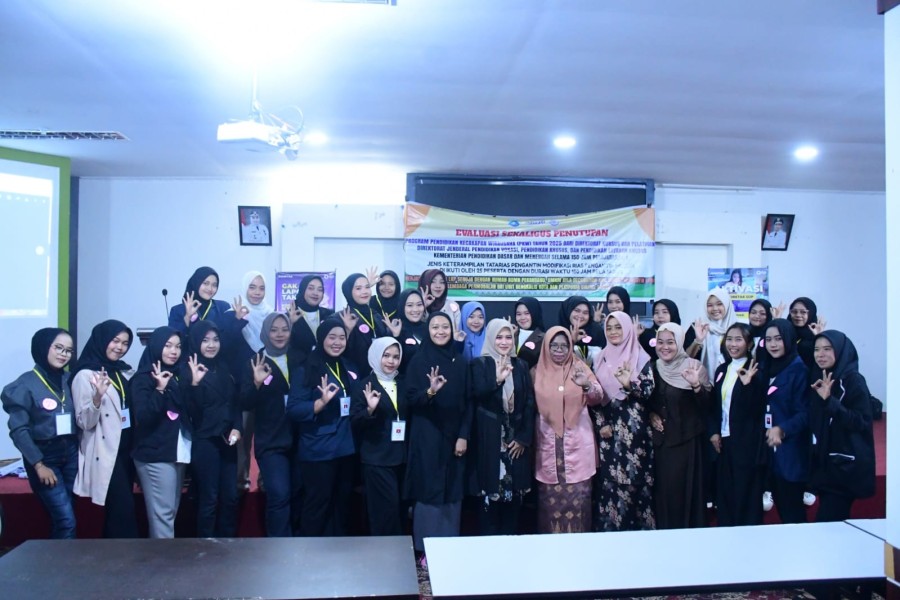 Lahirkan Wirausaha Muda di Bidang Kecantikan, Program PKW LKP Seroja Bengkalis Resmi Ditutup