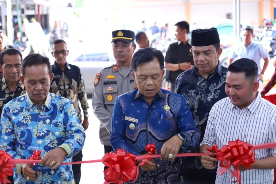 Resmikan Kampung Mart, Bupati Asmar Dorong UMKM Buka Lapangan Kerja Baru