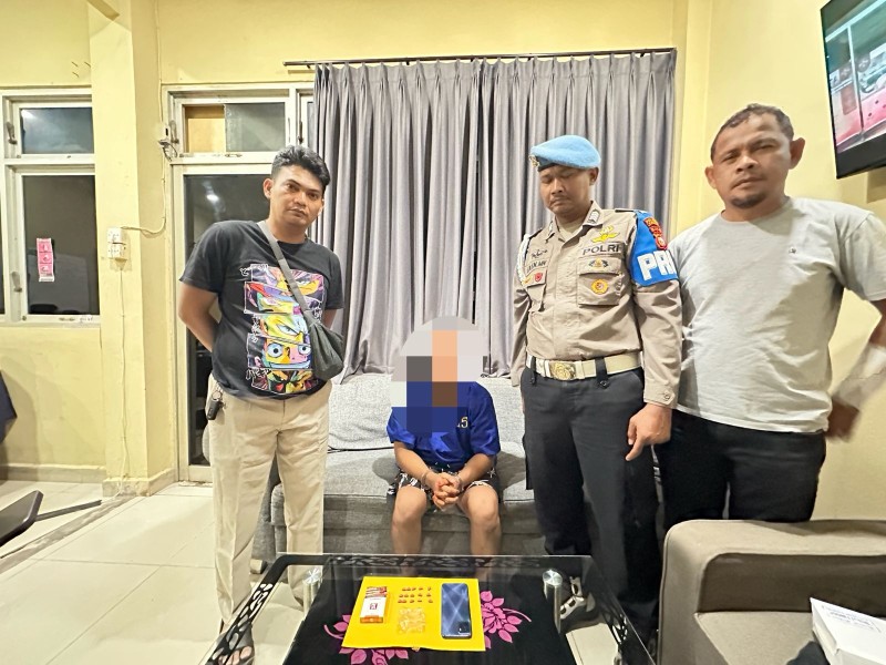 Buang Kotak Rokok Saat Digerebek, Pemuda 19 Tahun di Dumai Ternyata Simpan 15 Butir Diduga Ekstasi