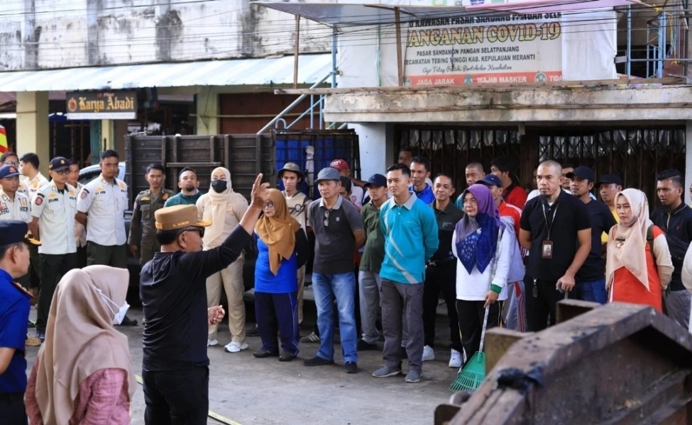 Bupati Asmar Pimpin Apel Petugas Kebersihan, Tekankan Peran Strategis Jaga Lingkungan