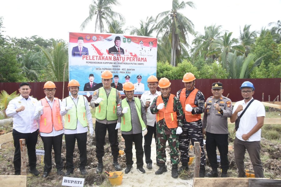 Wabup Bagus Resmikan Kampung Nelayan Merah Putih, Dorong Nelayan Jadi Pelaku Ekspor