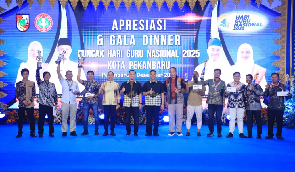 Puncak Hari Guru 2025, Wali Kota Pekanbaru Gala Dinner Bersama Ribuan Guru PAUD hingga SMP