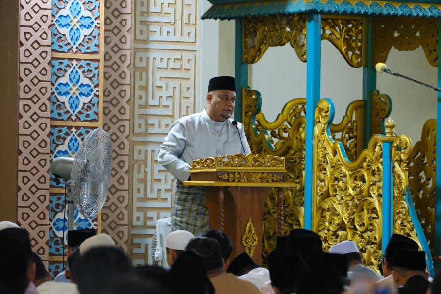Wabup Syamsurizal Tunaikan Salat Idul Adha Perdana sebagai Wakil Bupati Siak