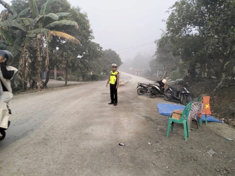 Polsek Pujud Gelar Strong Point Pagi, Jaga Kelancaran Lalu Lintas dan Cegah Lakalantas