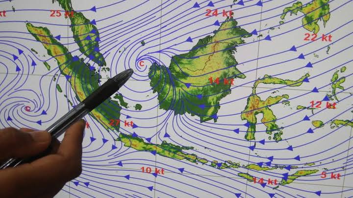 Hampir Seluruh Wilayah Riau Diprakirakan Diguyur Hujan Sedang Hingga Lebat
