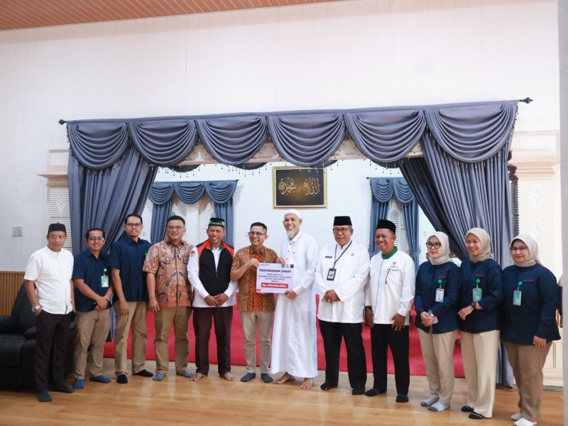 RS Awal Bros Dumai Serahkan Zakat Rp500 Juta, Wali Kota Paisal Beri Apresiasi