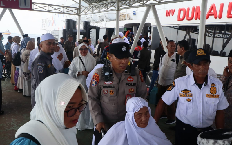150 Jemaah Haji Asal Rokan Hilir Tiba di Dumai, Pelindo Berikan Pelayanan Optimal