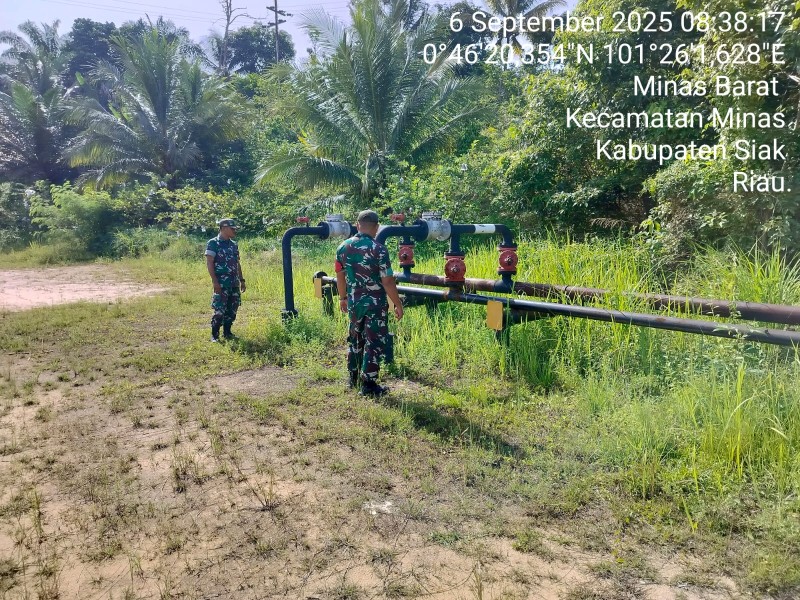 Babinsa Koramil 03/Minas Gelar Patroli dan Komsos Dukung Penguatan Binter SKK Migas di Minas