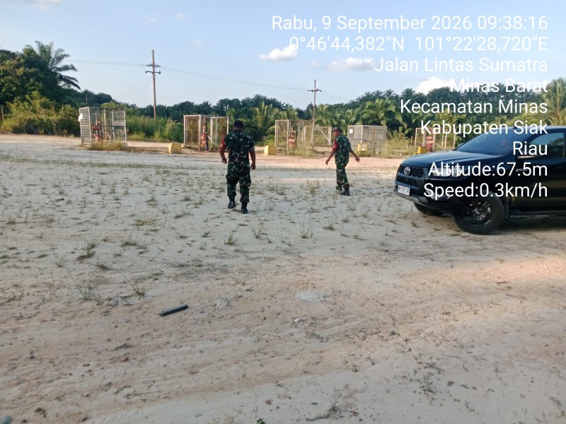 Sertu Sugiarto dan Koptu AKP Hutagalung Patroli Penguatan Binter di Area Minas Field