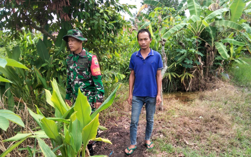Babinsa Bukit Timah Patroli dan Penyuluhan Terkait Karhutla