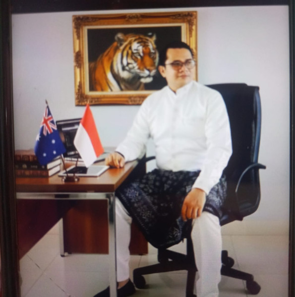 Pengamat Kritik Keras Bupati Kampar Soal Poyek Taman Kota Bernilai Fantastis