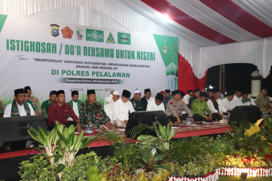 Polres Pelalawan Gelar Doa Istighosah Bersama untuk Negeri, Hadirkan Tokoh Penting dan Mantan Napiter