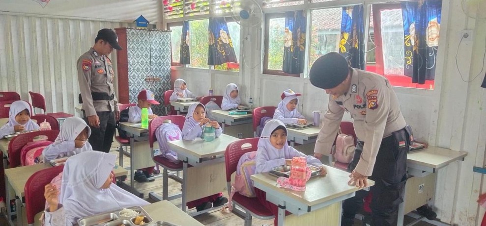 Ribuan Siswa di Tembilahan Nikmati Makan Bergizi Gratis
