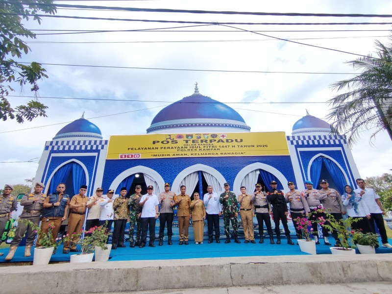 Kapolres Kampar Dampingi Bupati dan Forkopimda Tinjau Pos Terpadu Lebaran, Pastikan Mudik Aman, Keluarga Bahagia Terwujud