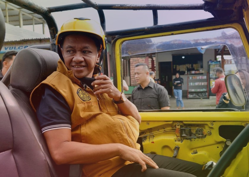 Bahlil dan Proyek Pupuk Fakfak: Antara Kontroversi, Mimpi, dan Politik Pembangunan Timur