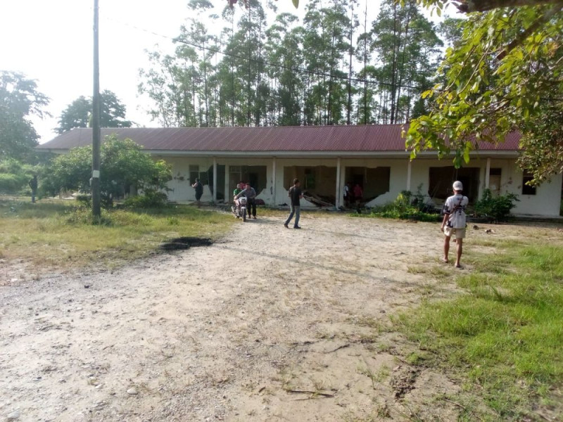 Kawanan Gajah Rusak Mess PT Arara Abadi di Rantau Bertuah Minas