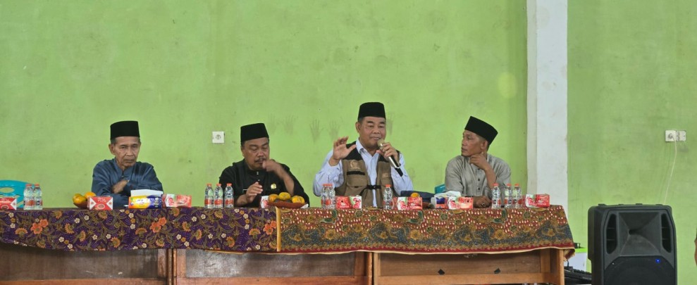 Abdul Hamid Perkuat Silaturahmi di Bunut, Bawa Bantuan Pangan untuk Masyarakat