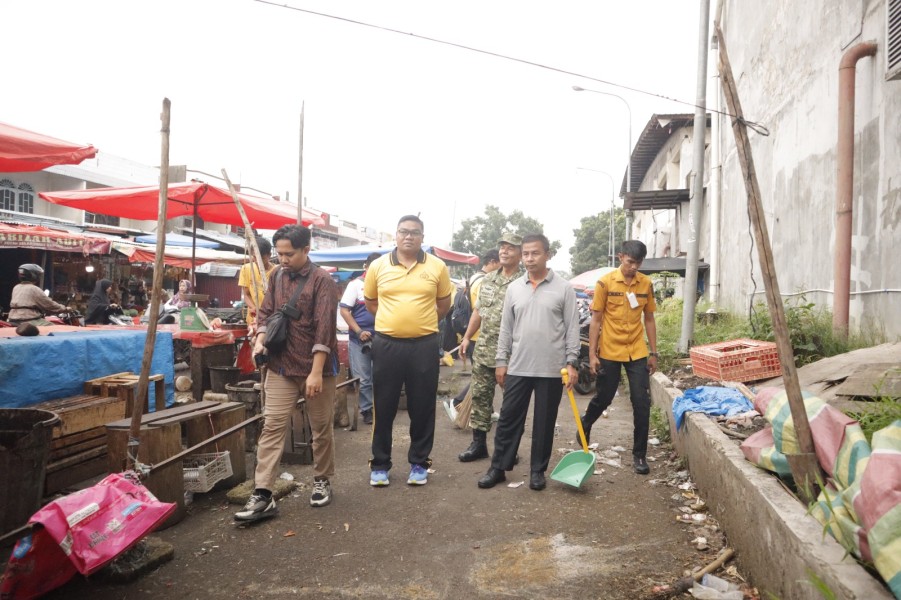 Polres Kampar Semangati Warga Gotong Royong, Kebersihan Lingkungan Tanggung Jawab Bersama'!