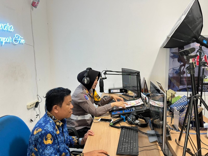 Kampanye Keselamatan di Kampar, Satlantas 'Gaet' Radio & Masyarakat, Kapolres: 'Operasi Zebra Bukan Sekadar Tilang!'