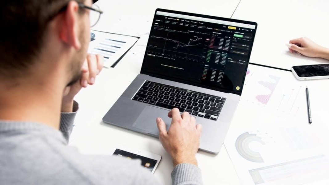 Tak Pake Ribet! Ini Langkah-Langkah Investasi Saham Bagi Pemula