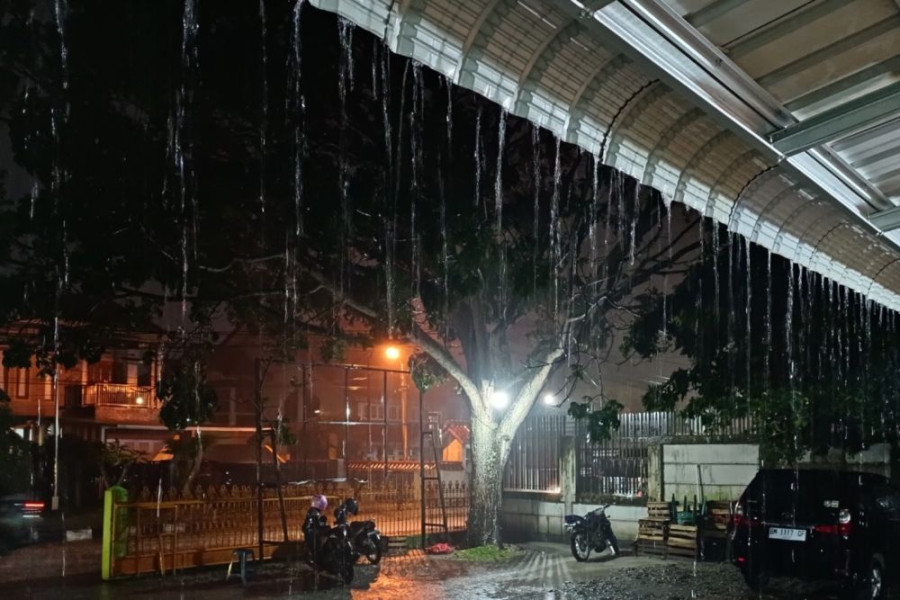 Siap-siap! Prakiraan BMKG Malam ini Hujan Lebat Disertai Petir di Pekanbaru dan Sejumlah Wilayah Riau