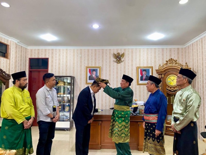 Didukung LAMR, Bandara SSK II Pekanbaru Hidupkan Nuansa Melayu Lewat Pantun