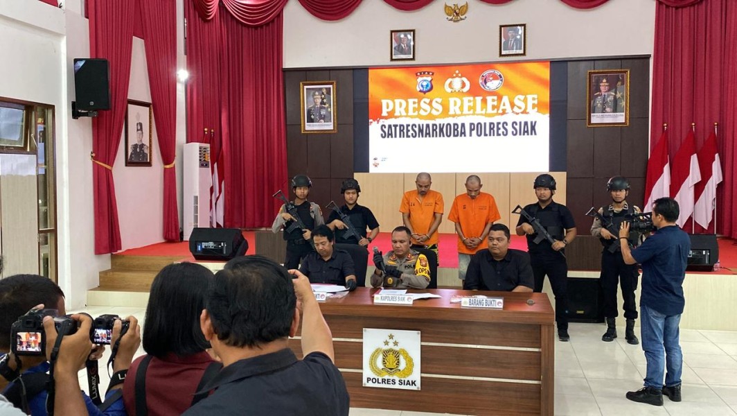 Polres Siak Bongkar Gudang Ekstasi di Perawang, 1.215 Butir Disita
