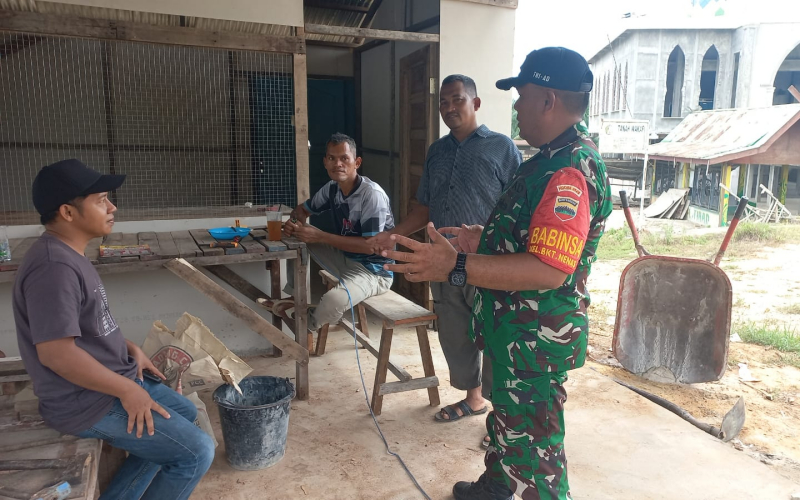 Babinsa Sertu Roni Rutin Patroli Jaga Objek Vital Nasional