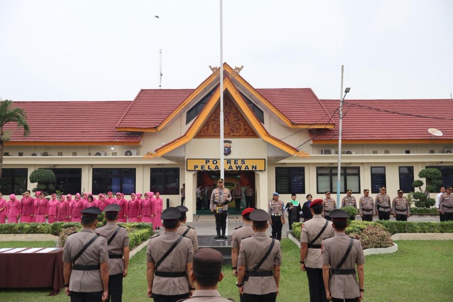 Sertijab Polres Pelalawan Berlangsung Khidmat, Kapolres Tekankan Profesionalisme dan Pelayanan Prima