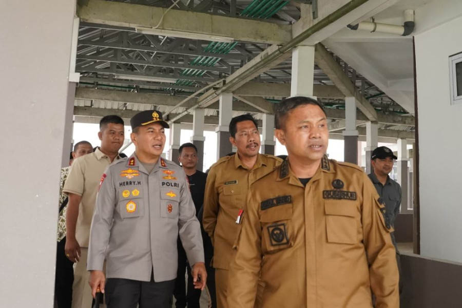 Bersama Kapolda Tinjau Pembangunan Pulau Terluar, Gubri: Pemerintah Hadir Agar Rakyat Tenang!