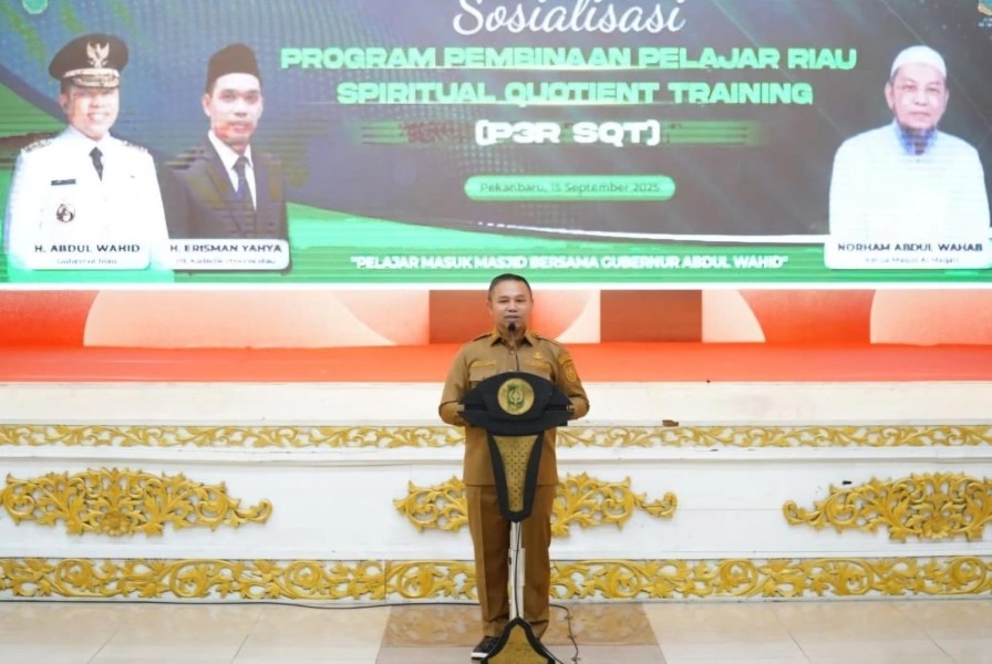 Bukan Hanya Akademik, Gubri Dorong Karakter dan Spiritual Anak Riau