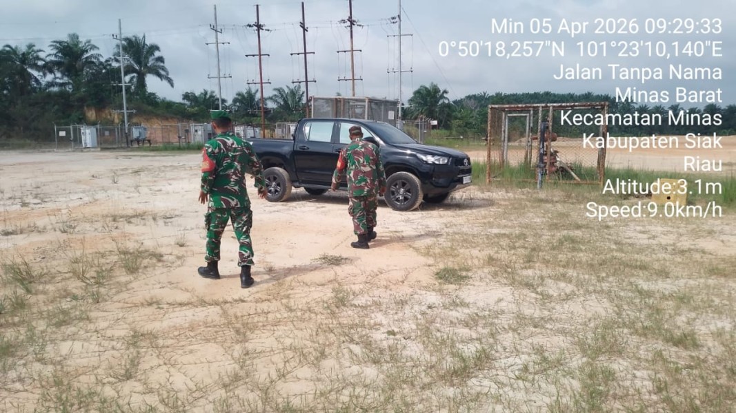 Babinsa Pelda Benriyadi Gelar Patroli Penguatan Binter di Wilayah Minas Field