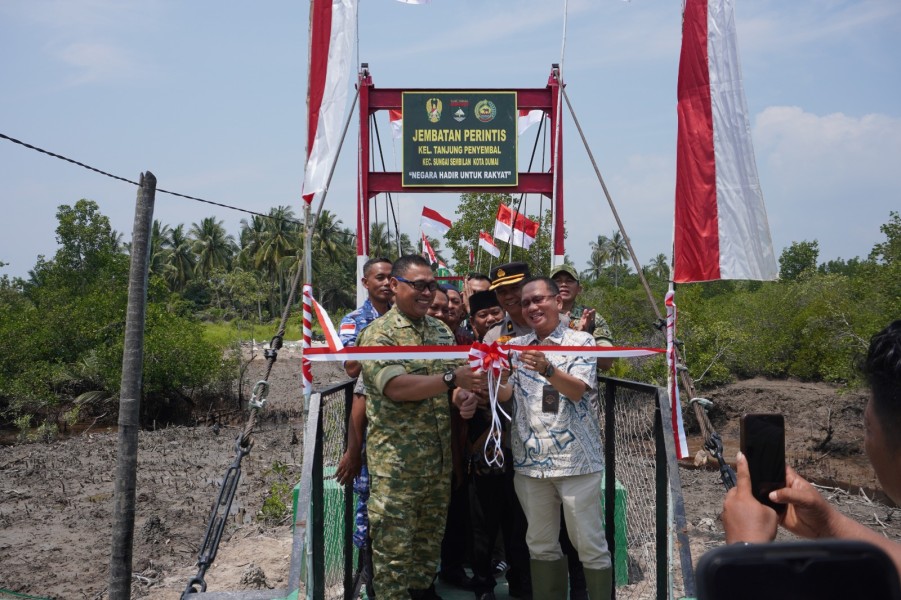 Resmikan Jembatan Garuda dan Titik Air Bersih, Dandim 0320 Dumai Dorong Manfaat bagi Masyarakat