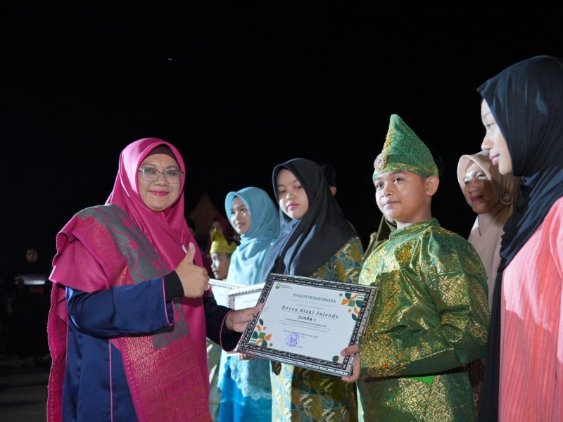 Julang Budaya Siak 2025 Dibuka, Bupati Afni: Ruh Kemelayuan Riau Ada di Tanah Kita, Negeri Istana Siak