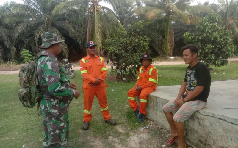 Patroli, Babinsa Koramil 02 Pastikan Wilayah Aman dari Karhutla