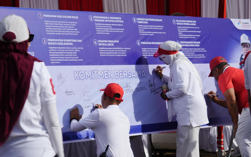 Pekerja Kilang Pertamina Dumai Teken Komitmen Bersama