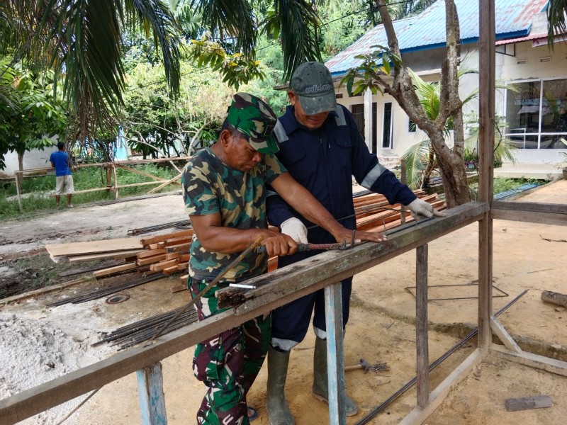 Kodim 0320/Dumai Hadir Dampingi Pembangunan Jembatan Beton Penghubung di Kelurahan Purnama