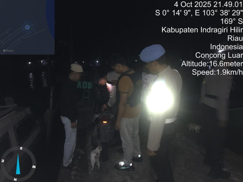 Ciptakan Sitkamtibmas Kondusif, Kapolsek Concong Pimpin Apel Raga dan Patroli Dialogis