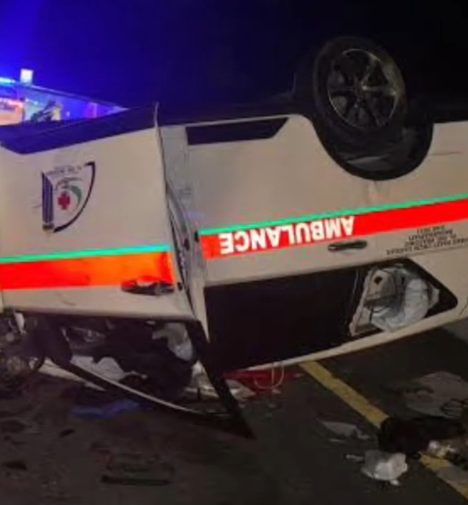 Ambulans Pembawa Pasien Jantung Kecelakaan di Tol Pekanbaru-Dumai, Tiga Penumpang Meninggal Dunia