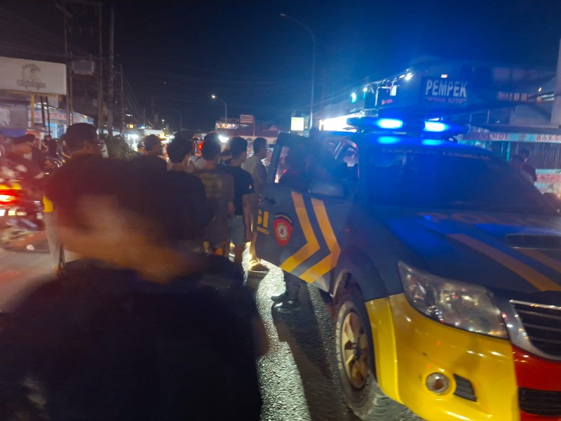 Tim RAGA Polres Pelalawan Amankan Remaja Tawuran, Kapolres Langsung Pimpin Mediasi Damai