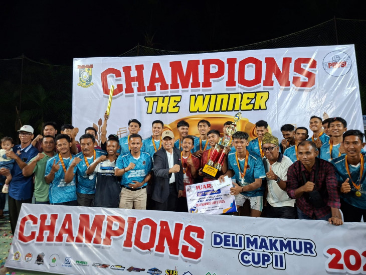 Plt Sekretaris Disdikpora Resmi Tutup Turnamen Bola Voli Deli Makmur Cup II