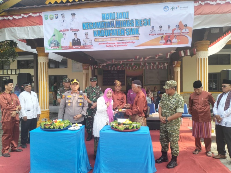 Pelda M Nasir Wakili Danramil 03/Minas Ikut Hadiri Upacara Hari Jadi Kecamatan Minas Ke-31