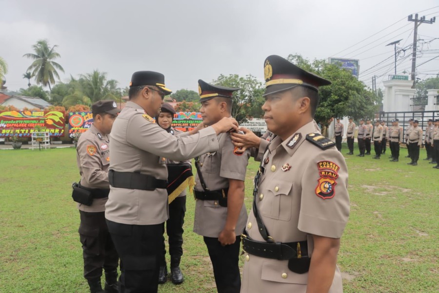 Kapolres Pimpin Sertijap Kapolsek Perhatian Raja Polres Kampar