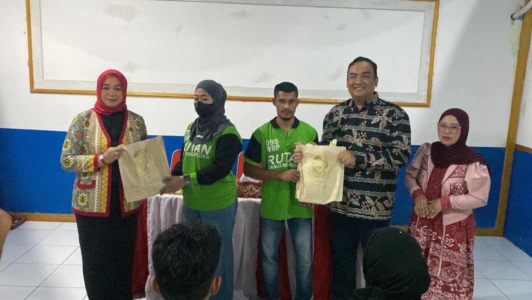 Layak Disandingkan dengan Profesional, Keterampilan Membatik Warga Binaan Rutan Tanjung Redeb Tuai Apresiasi