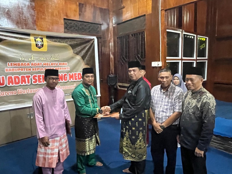 Temu Adat Sembang Media: LAMR Kepulauan Meranti dan Wartawan Jalin Silaturahim dalam Semangat Kebersamaan