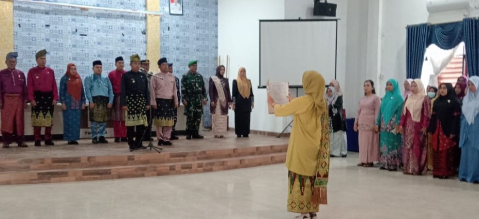 Danramil 04/Perawang Kapten Inf Ayub Edi Harahap Hadiri Upacara HUT ke-26 Kabupaten Siak di Kecamatan Tualang