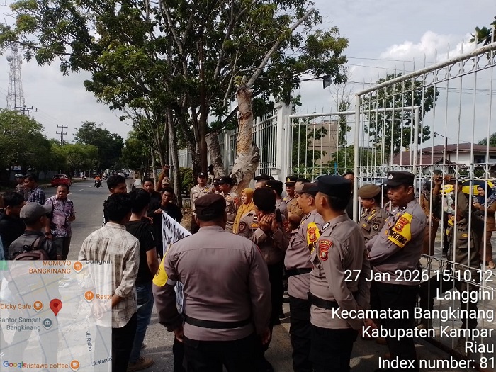 Tuntut Transparansi Dana BOS, Mahasiswa Demo Disdikpora Kampar Terkait Dugaan Bisnis LKS di Sekolah
