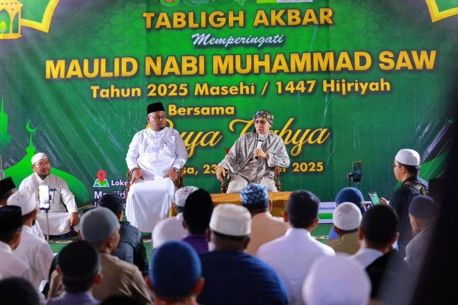 Buya Yahya Ingatkan Masyarakat Siak Pentingnya Ilmu dan Akhlak Rasulullah
