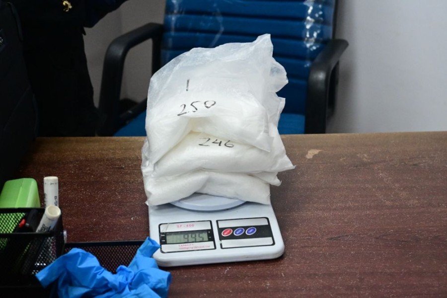 Sabu Hampir 1 Kilogram Gagal Terbang ke Jakarta, Pelaku Kabur