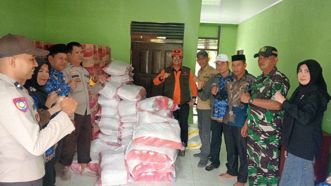 Bupati Herman Pastikan Bantuan Banjir Kemuning Tepat Sasaran